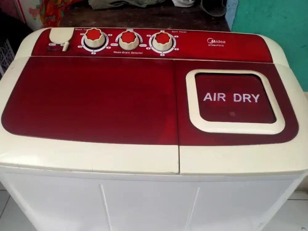 Mesin cuci midea