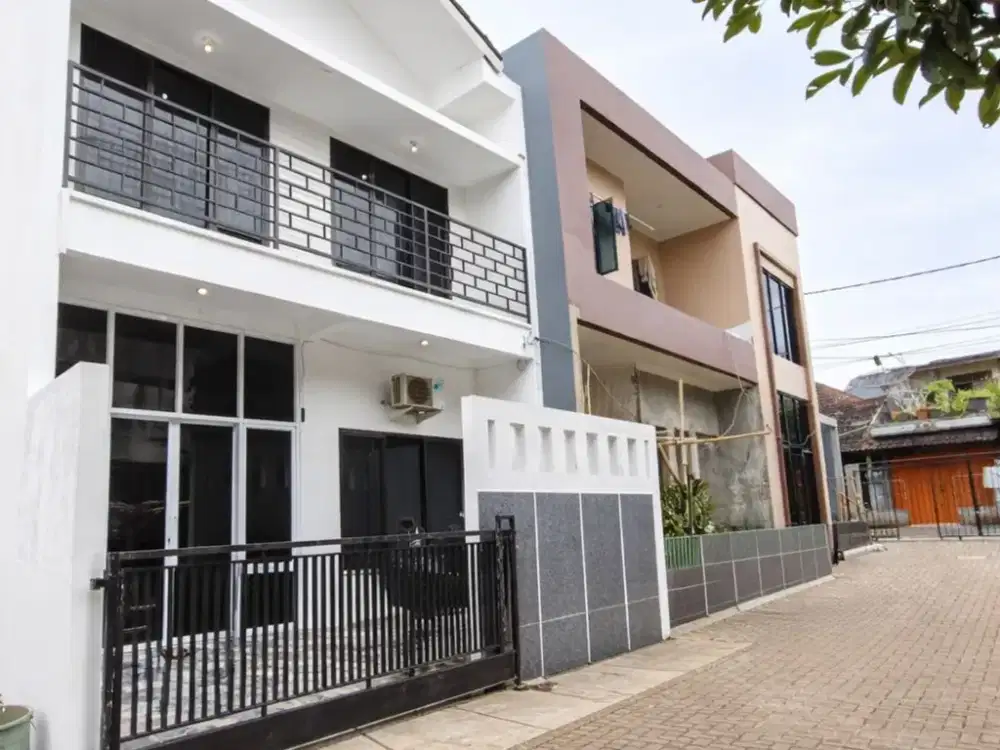 Rumah 2 Lantai Siap Huni Pondok Kelapa Duren Sawit – Dekat LRT, Bebas Banjir! 391