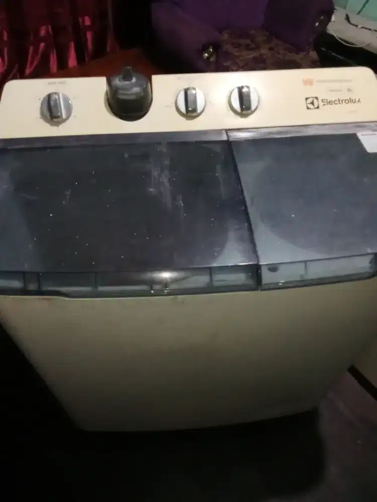 Mesin cuci Electrolux 8kg