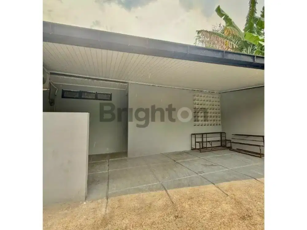 Jual Di Bawah Harga Pasar Rumah Cantik Ada Privat Pool Graha Indah