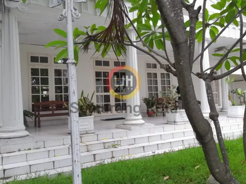 Rumah dan tempat usaha di jalan Papandayan