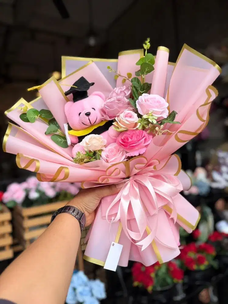 Bouquet Buket Bunga Boneka Kado Hadiah Gift Wisuda Ulangtahun Ultah