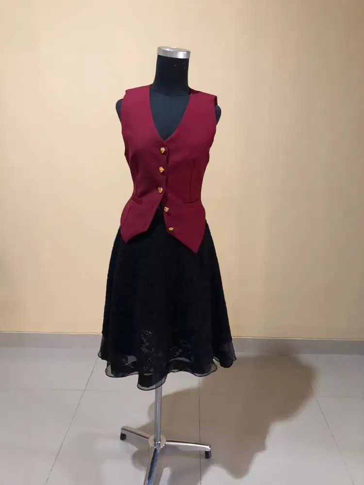 Bundling 3 atasan 1 rok