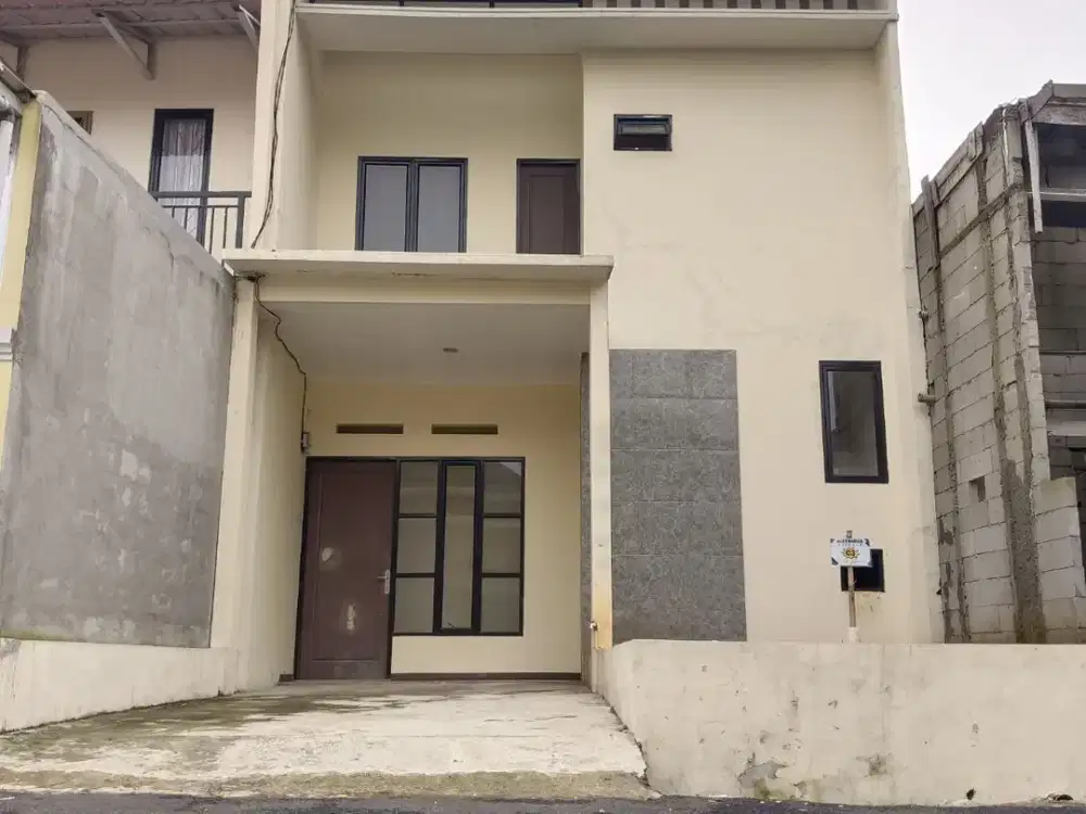 Rumah 2 Lantai Termurah Sejagat Dijual Belakang Pakansari