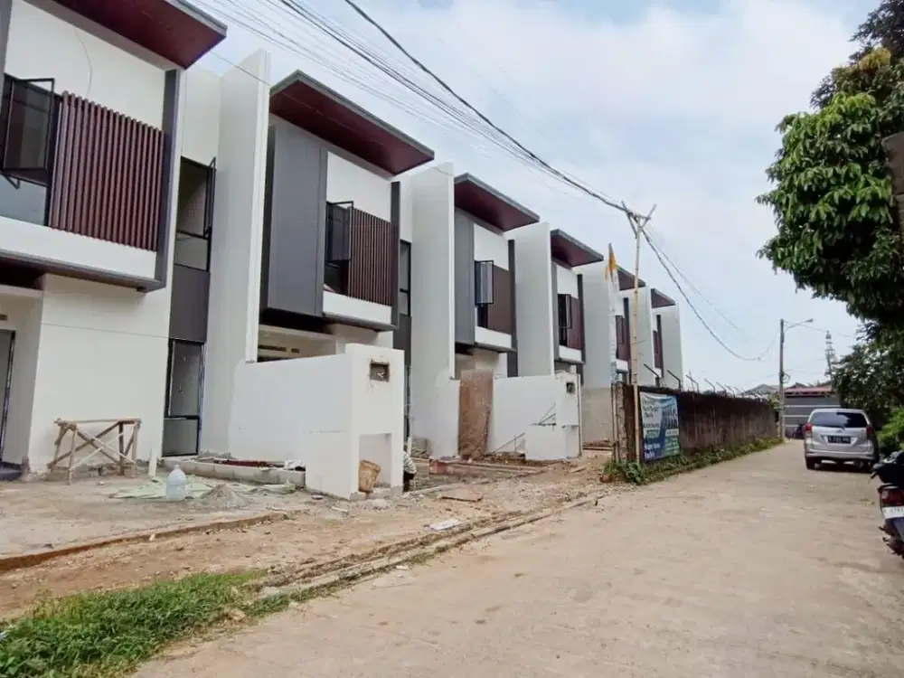 Brand New Modern Home Jatimakmur Harg1 1,4 M-an luas 105 m Lebar Muka 6,5 m, Akses 2–3 Mobil, Bebas Banjir S724