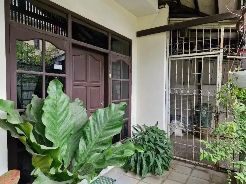 rumah siap huni sayap dago dalam cluster Cigadung dekat rumah botol Ridwan Kamil dekat ITB Dago Bandung