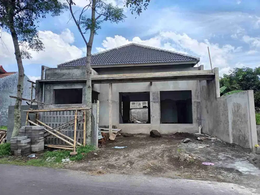 Rumah proses finising di maguwoharjo dekat lotte mart kampus unriyo