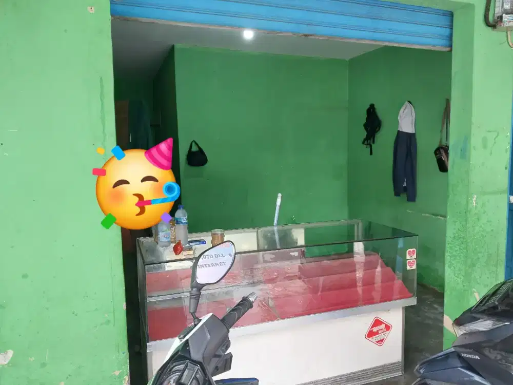 Etalase HP konter 2 meter