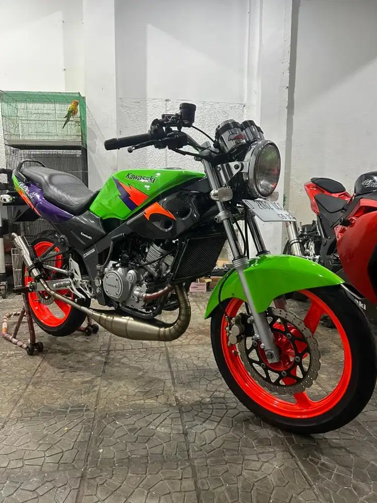 Kawasaki Ninja 150 J Tahun 2004