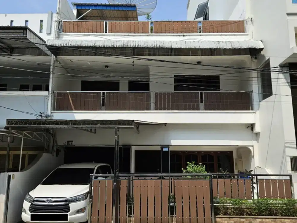 Dijual Cepat! Rumah Timur Baru Satu Medan – Siap Huni, Harga Nego!