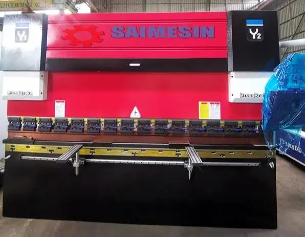 MESIN BENDING TEKUK PLAT CNC 100 TON X 3200 MM