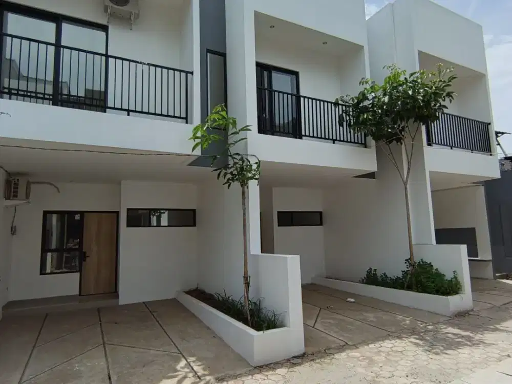 Rumah TOWNHOUSE EXCLUSIVE Kelapa Dua Ciracas Kota Jakarta Dekat Stasiun [CGV]