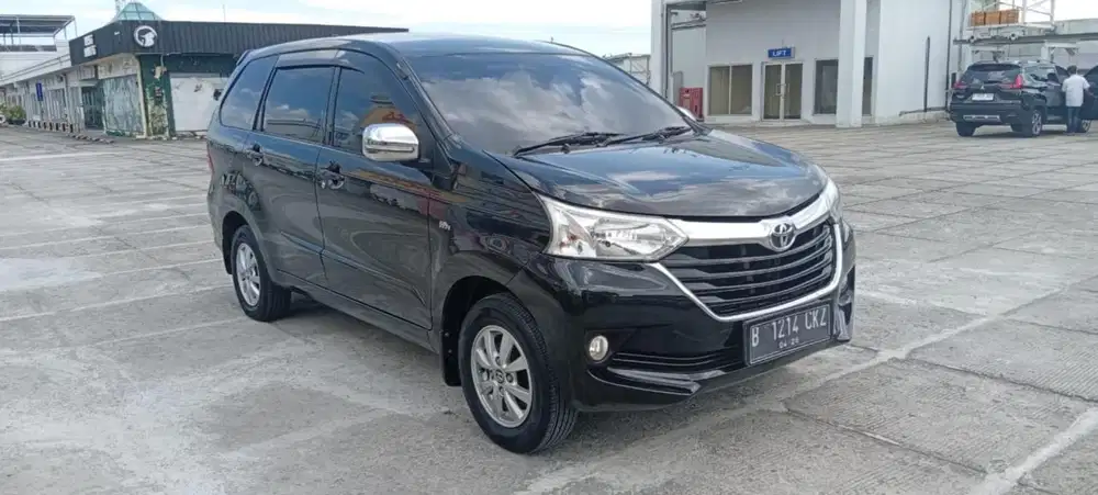 Toyota avanza G autometik at Hitam 2016