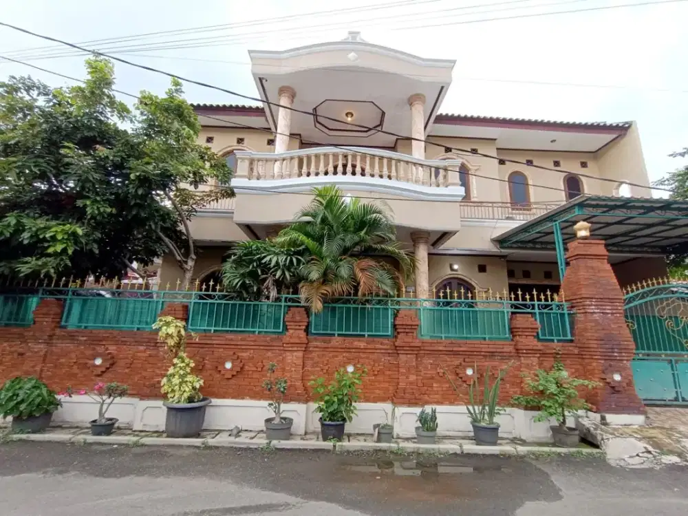 S726 Rumah Kokoh Hoek 208 M2 Murah Pondok Kelapa Jakarta Timur