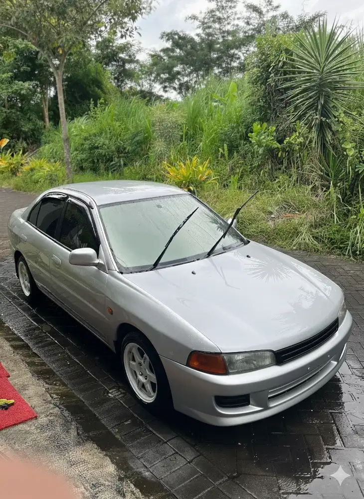 Mitsubishi Lancer 1998 Bensin