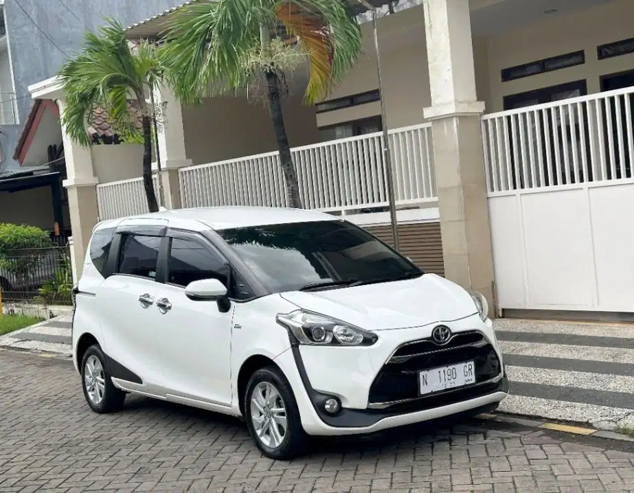 Sienta G AT 2017 [cash/kredit}