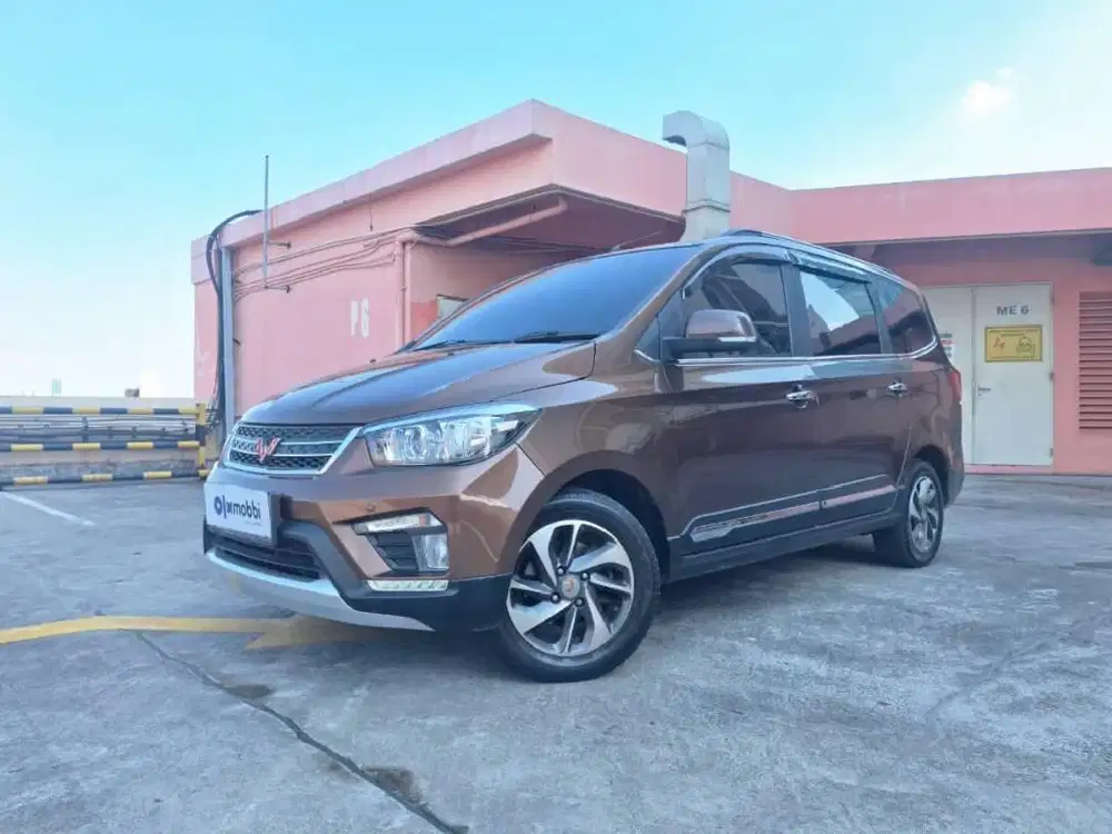 Wuling Confero 1.5 S Lux Bensin-MT 2018