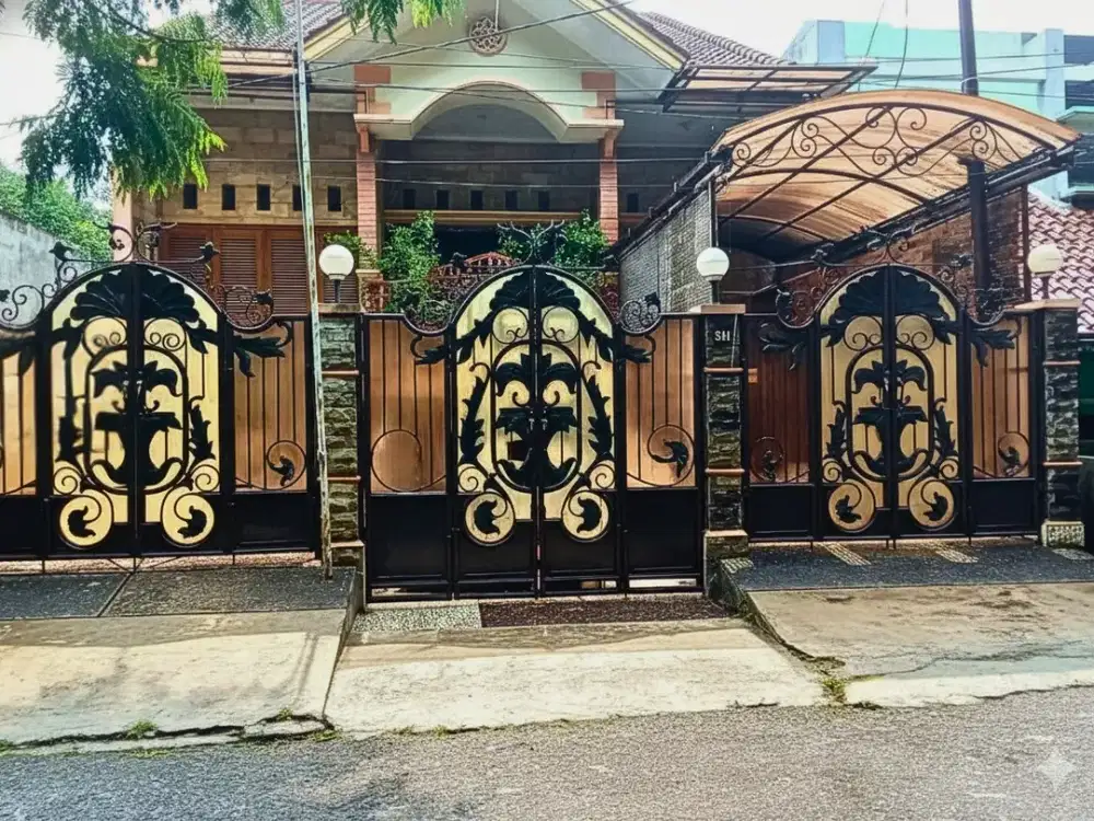 Dijual Cepat Rumah Mewah 3 Lantai Tanah Luas Di Merbau Raya Banyumanik Semarang
