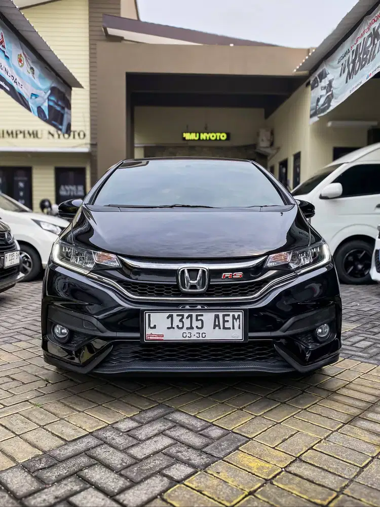 HONDA JAZZ MATIC 1.5 RS CVT 2019 HITAM