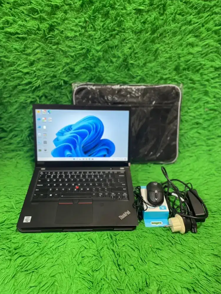 LENOVO THINKPAD T14S.
Kondisi Mulus,Normal dan Siap Langsung Pakai