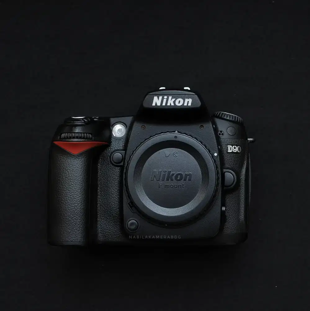 NIKON D90 BODY ONLY