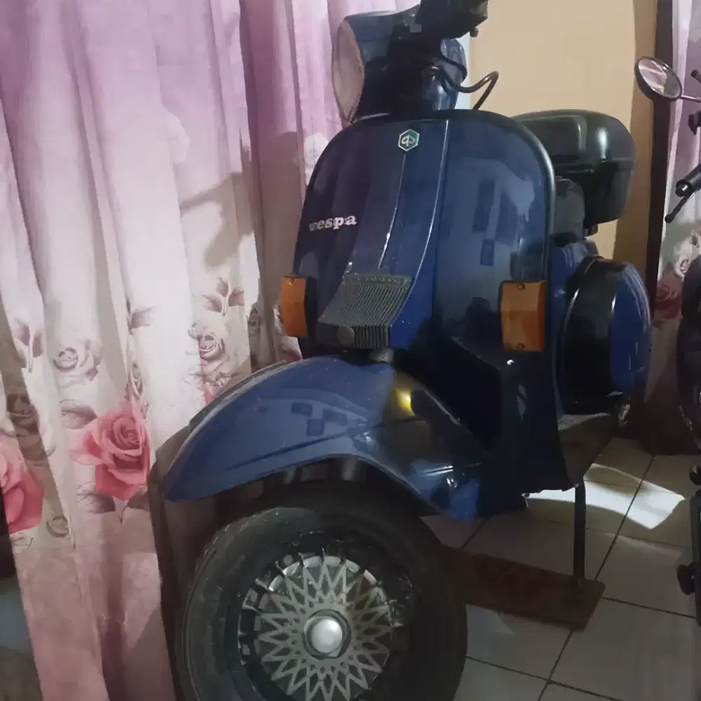 vespa 1985 px 150 , 15.5 jt nego