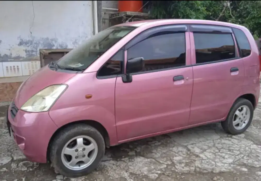 Karimun estilo 2008 merah