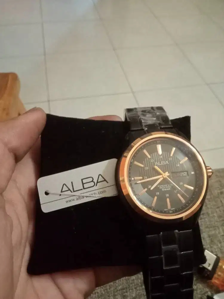 Jam tangan alba