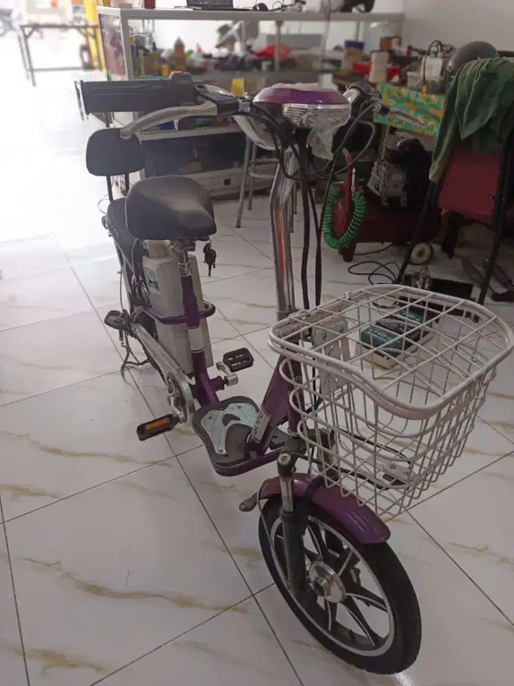 Sepeda listrik bekas sudah include baterai