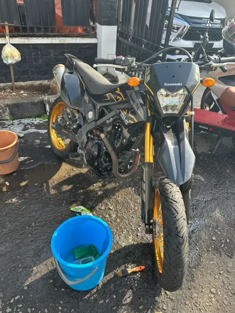 Kawasaki KLX 230 SM SE 2021