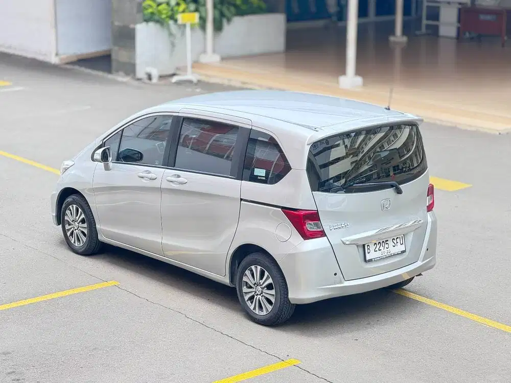 Honda Freed SD 2015 Double Blower last edition tangan 1