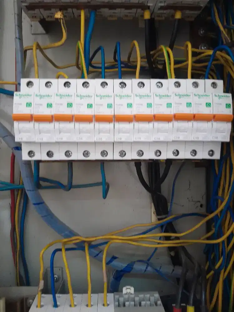 Jasa pasang listrik token prabayar dan pascabayar