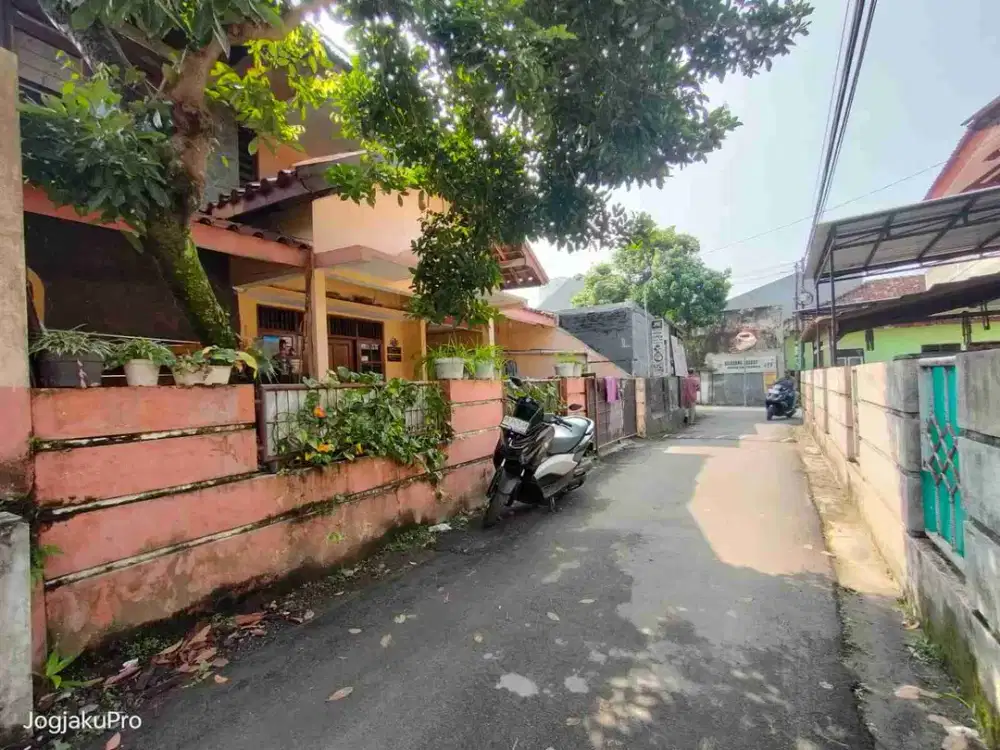 DIJUAL TANAH STRATEGIS BONUS BANGUNAN DEKAT UGM DAN UNY CATURTUNGGAL DEPOK SLEMAN