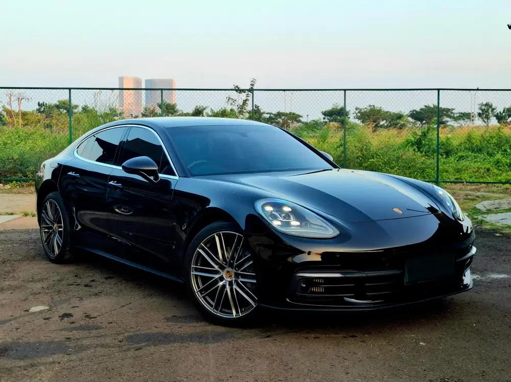Porsche Panamera 4S 2017