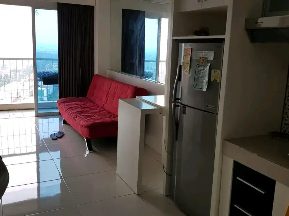 Disewakan Apartemen Puncak Bukit Golf Tower A LT20 Furnish Dekat Pakuwon Mall Surabaya Barat