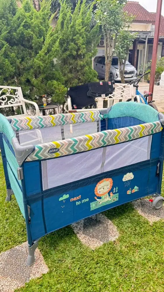 next to me box bayi pliko