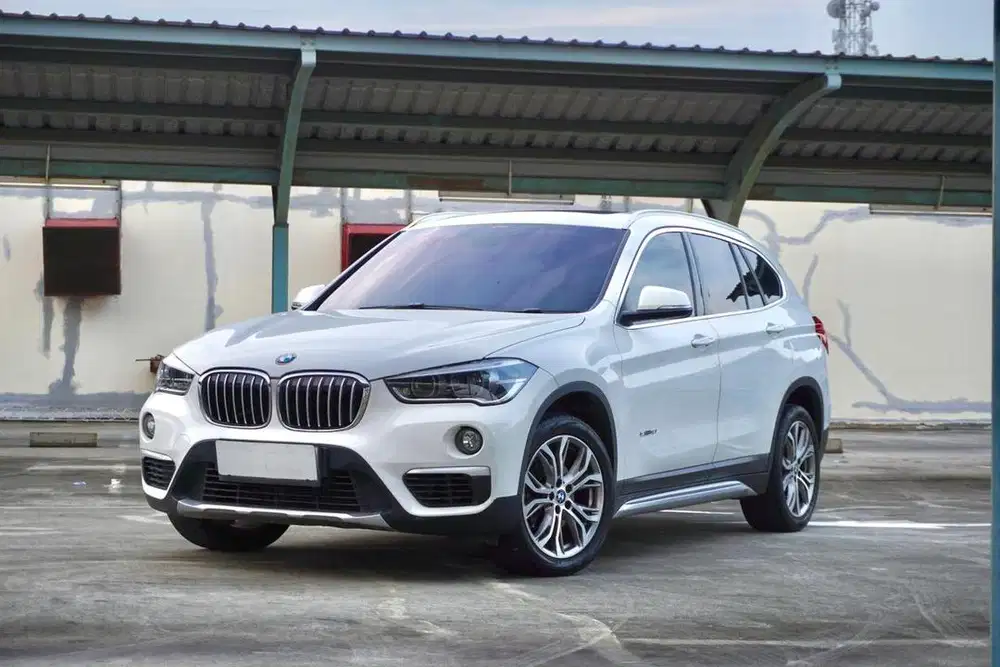 BMW X1 F48 sDrive18i xLine 2017 Putih Favorit Best Deal DP Ringan