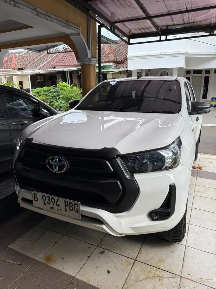 Hilux double cabin 4x4 tahun 2023