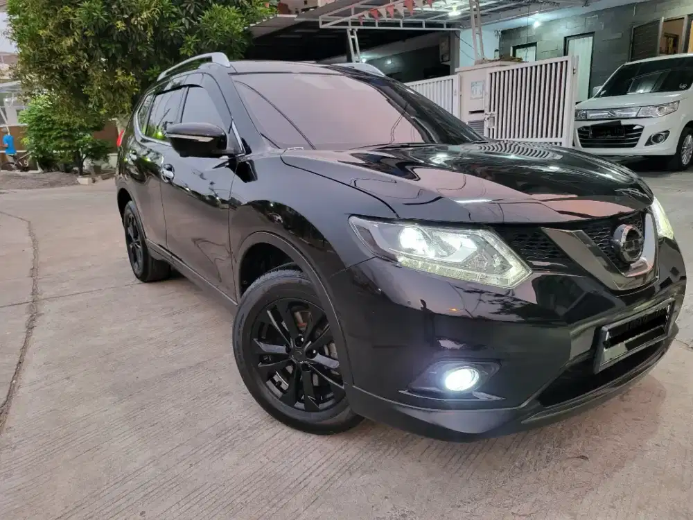 CASH Nissan Xtrail T32 istimewa Cakep Murah Terawat