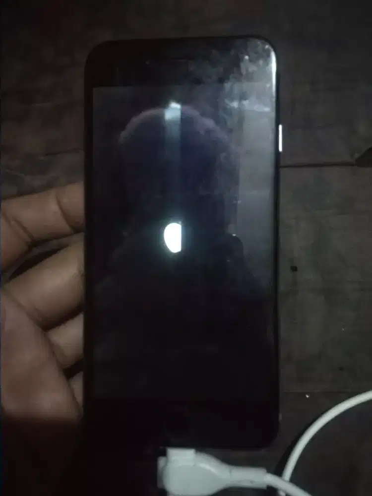 Jual cepet aja ni iPhone minus