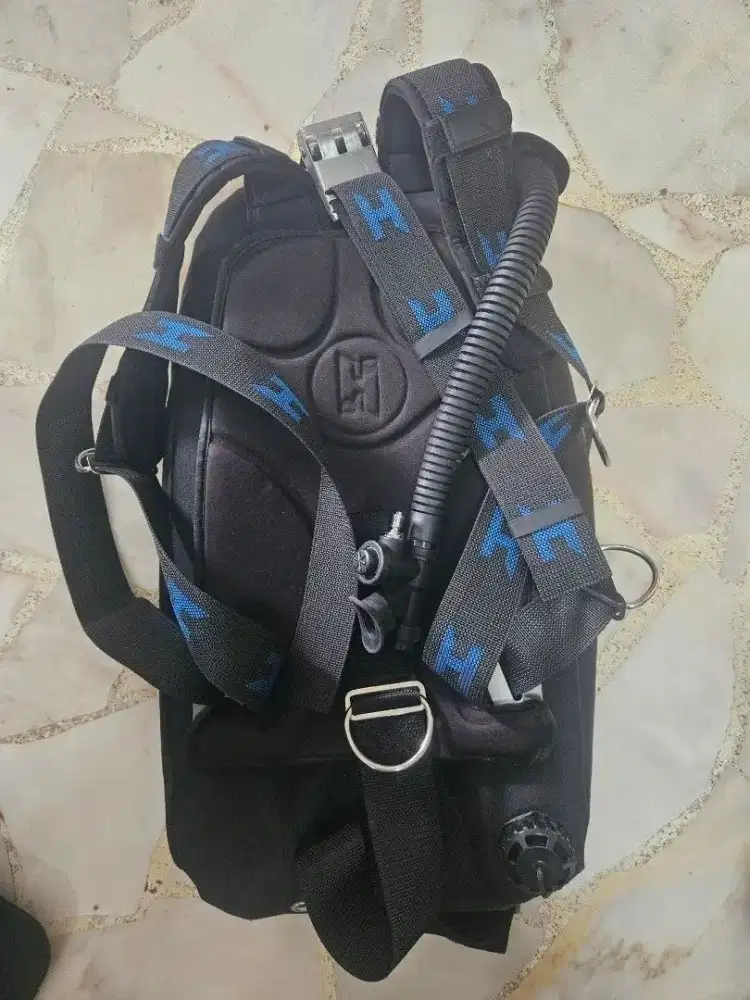 Halcyon Infinity sistem kompensator apung BC tangki tunggal diving