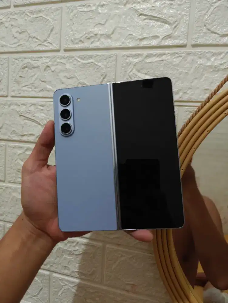 Samsung Z Fold 5 512gb Icy Blue Resmi Sein (-layar dalam)