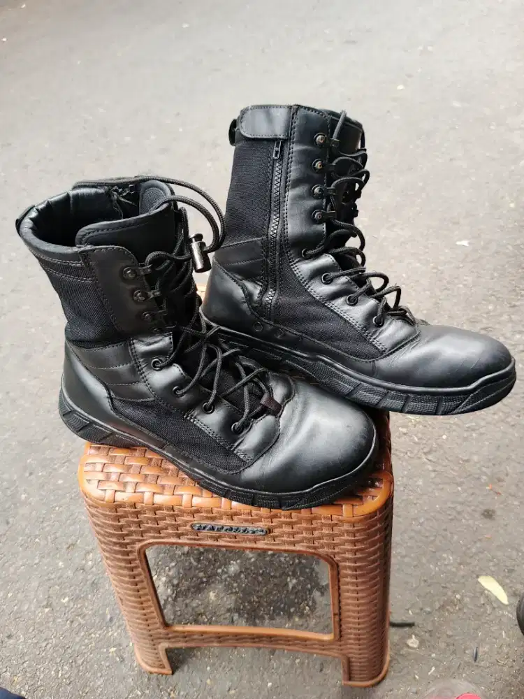 Jual Sepatu pdl jatah polri size 42 second original bisa kirim byr cod