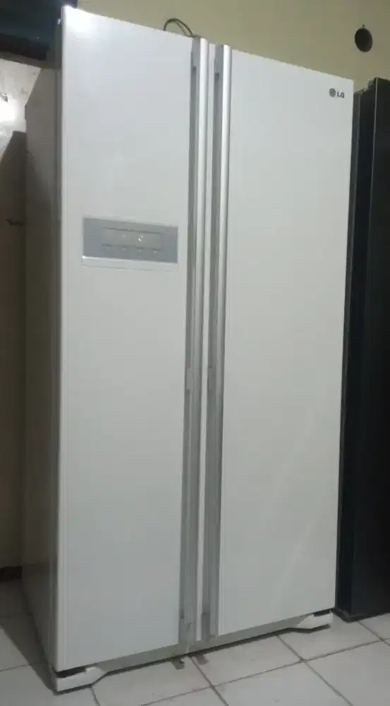 KULKAS SIDE BY SIDE LG 581 LITER NORMAL SIAP PAKAI/ NETT
