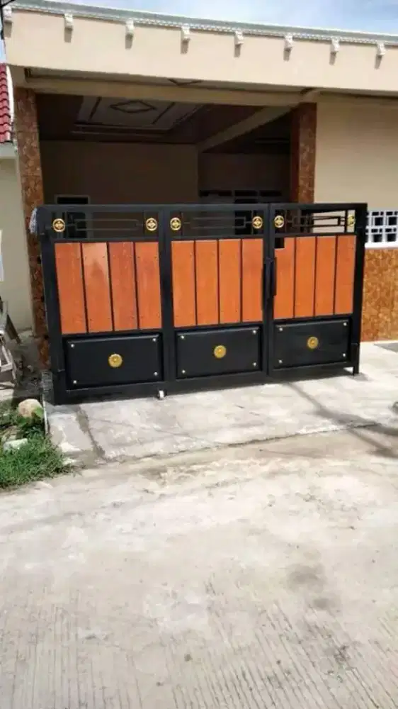 PAGAR BESI MURAH BAGUS RAPIH