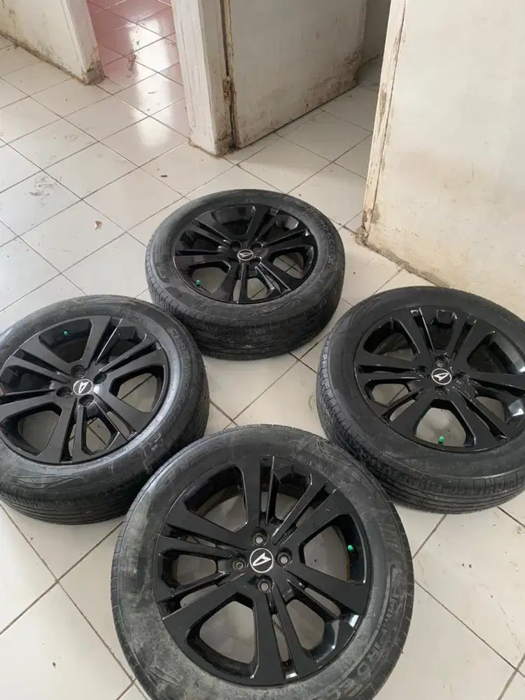 velg daihatsu rocky original