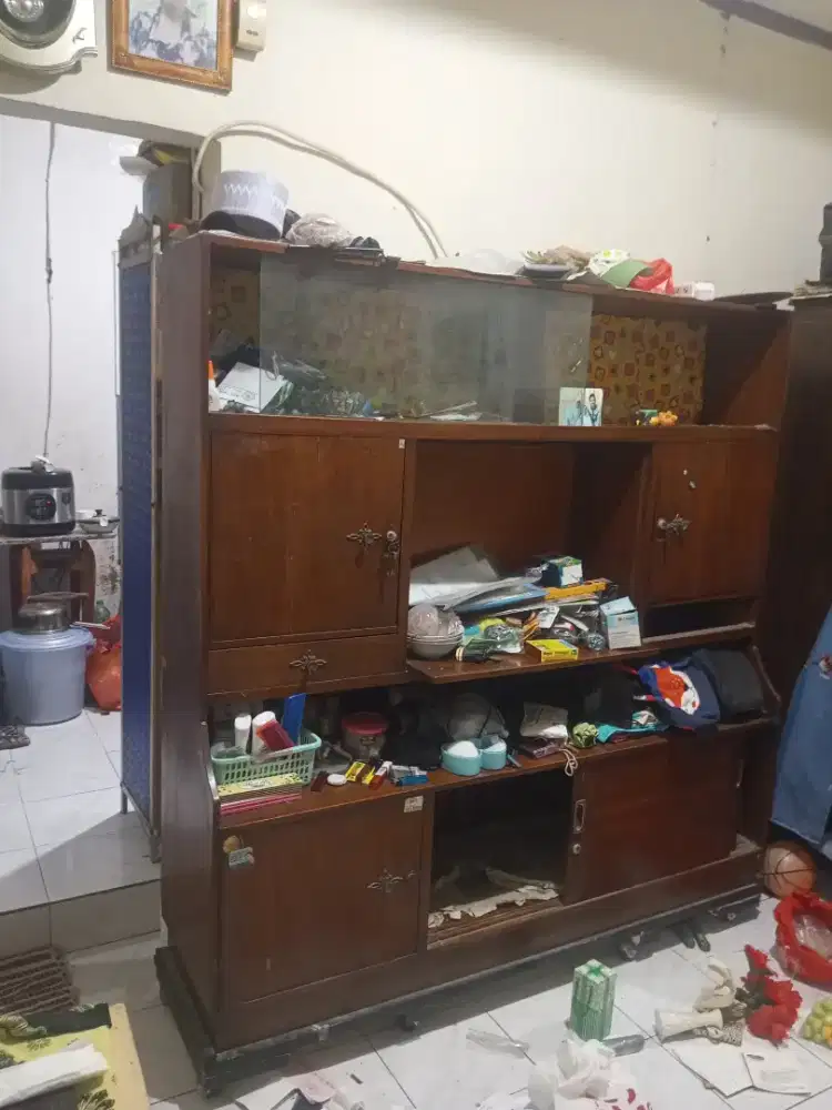 Bupet TV & Lemari pakaian + bupet kecil