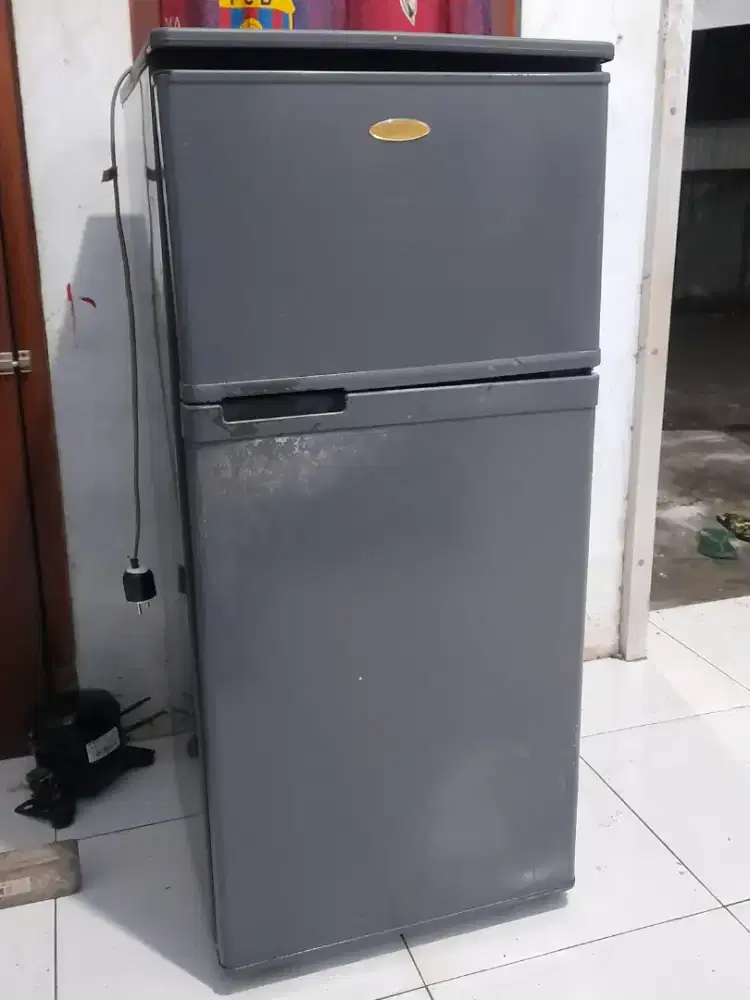 Kulkas 2 Pintu MINI