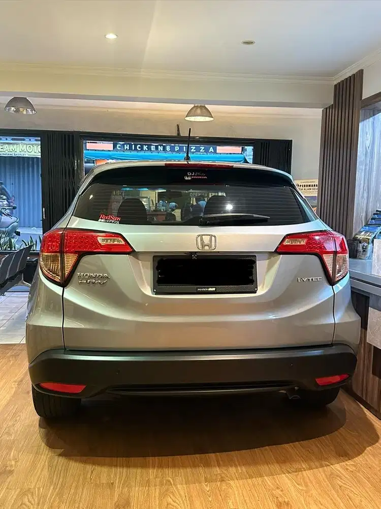 MOBIL HRV E 1,5 KM 61.000 F CIANJUR