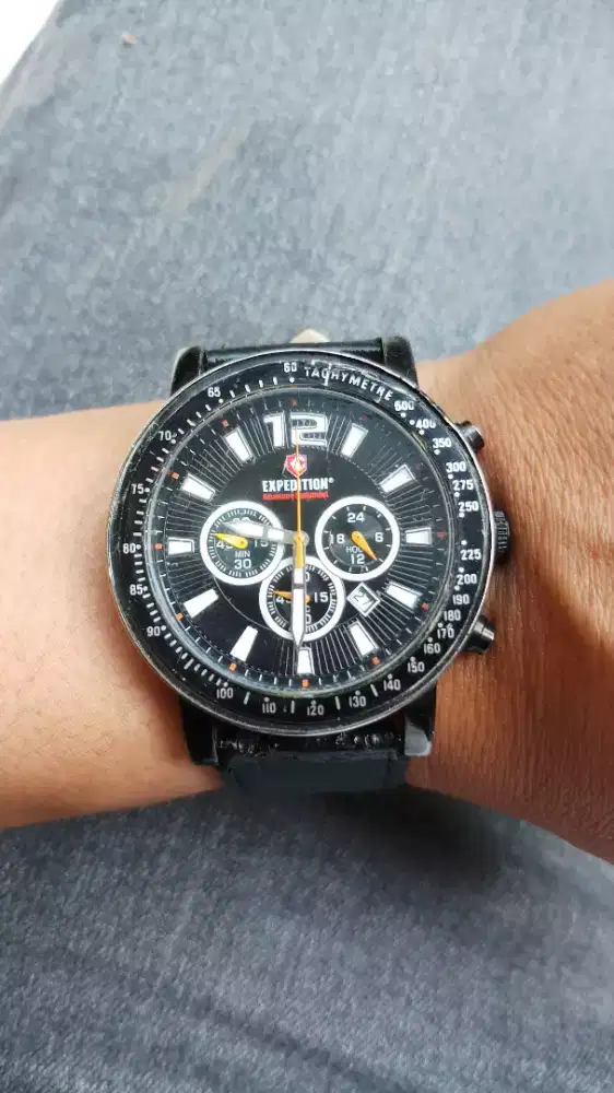 Jam tangan expedition